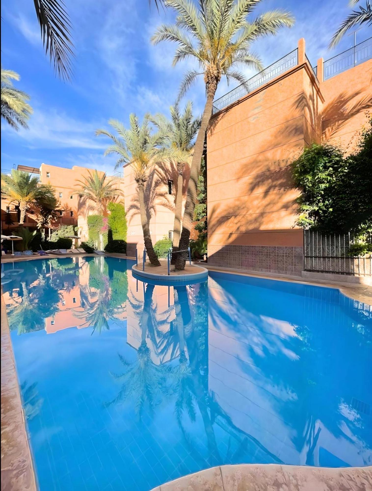 Tres Beau Riad A Marrakech Avec Piscines Marrakesh Luaran gambar